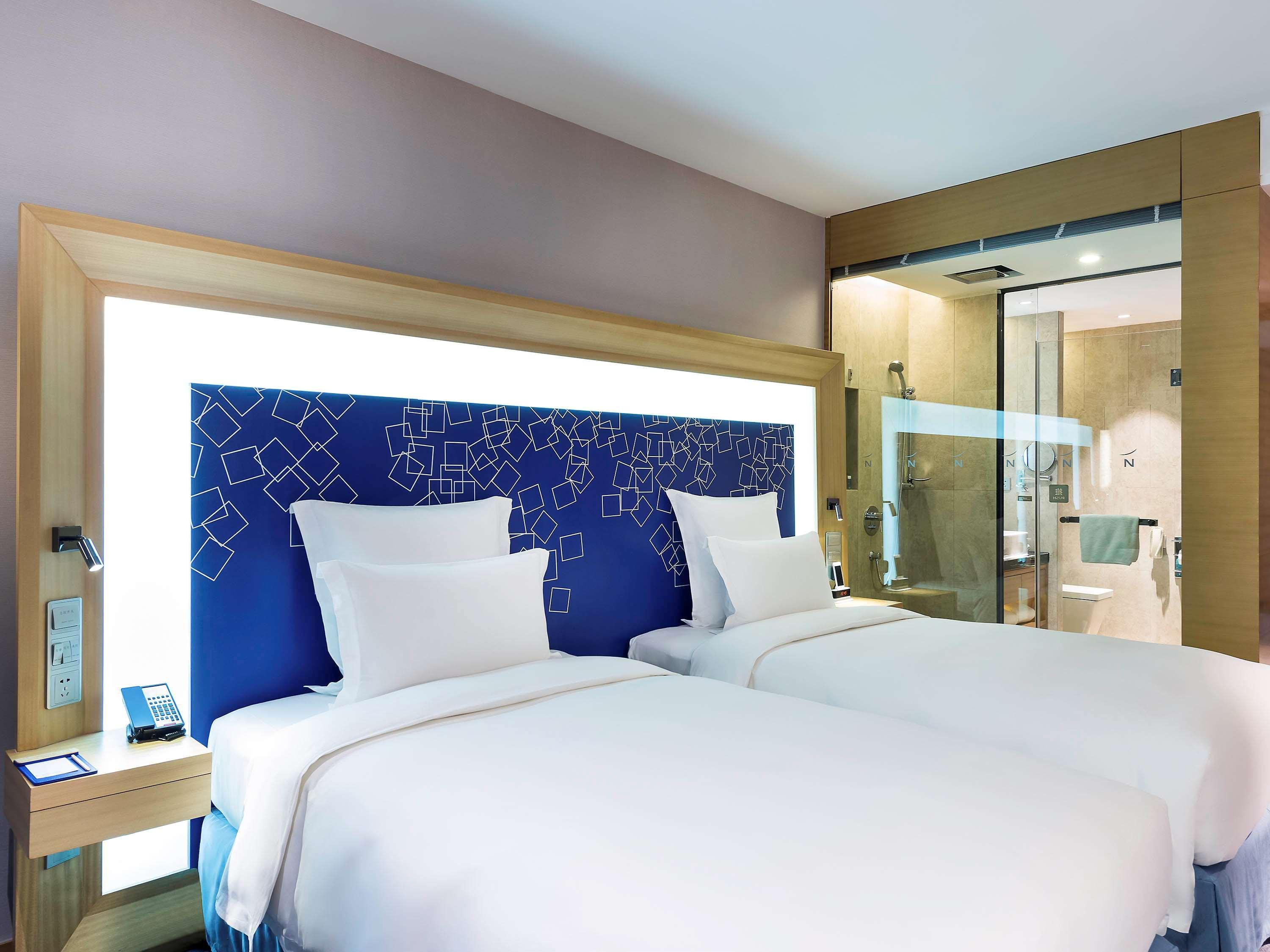 Novotel Ningbo East Buitenkant foto