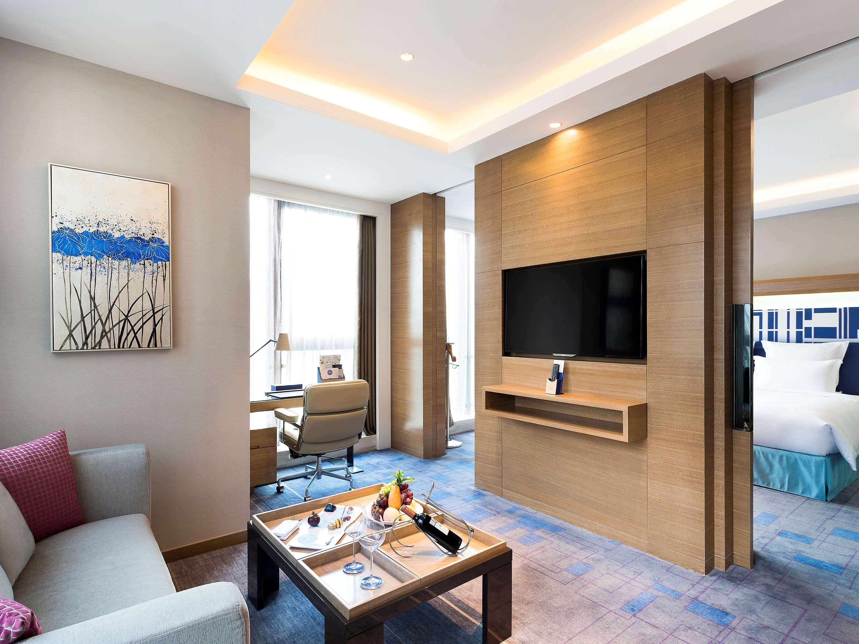 Novotel Ningbo East Buitenkant foto