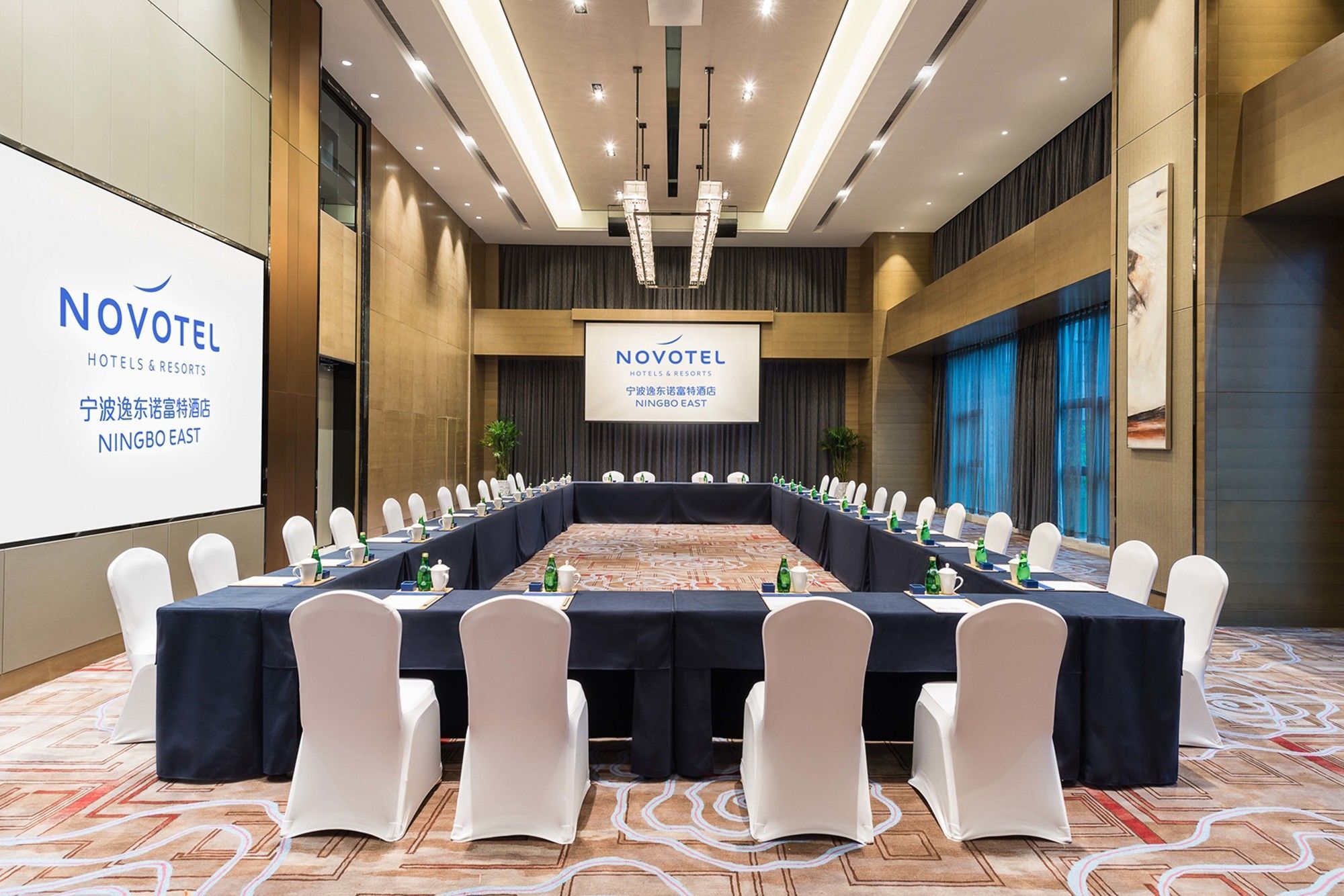 Novotel Ningbo East Buitenkant foto