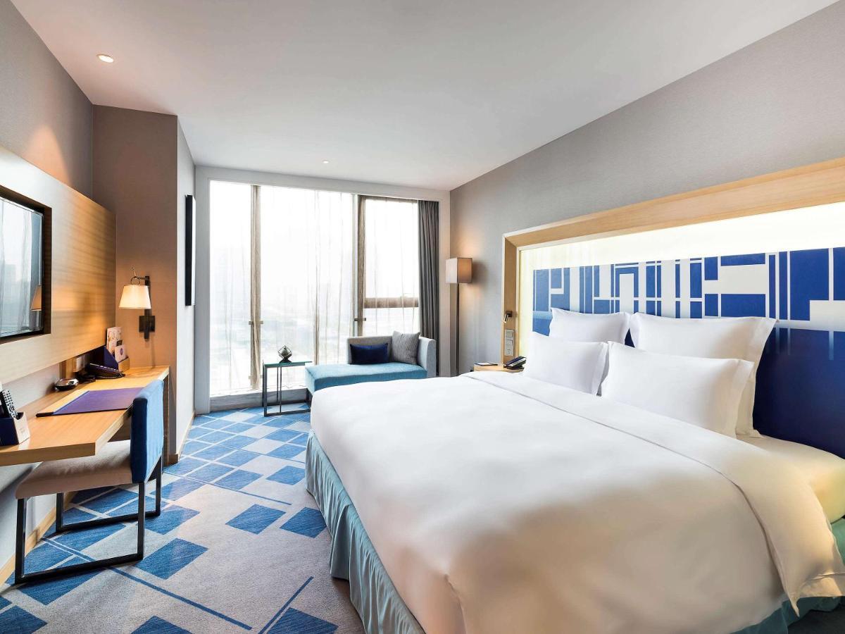 Novotel Ningbo East Buitenkant foto